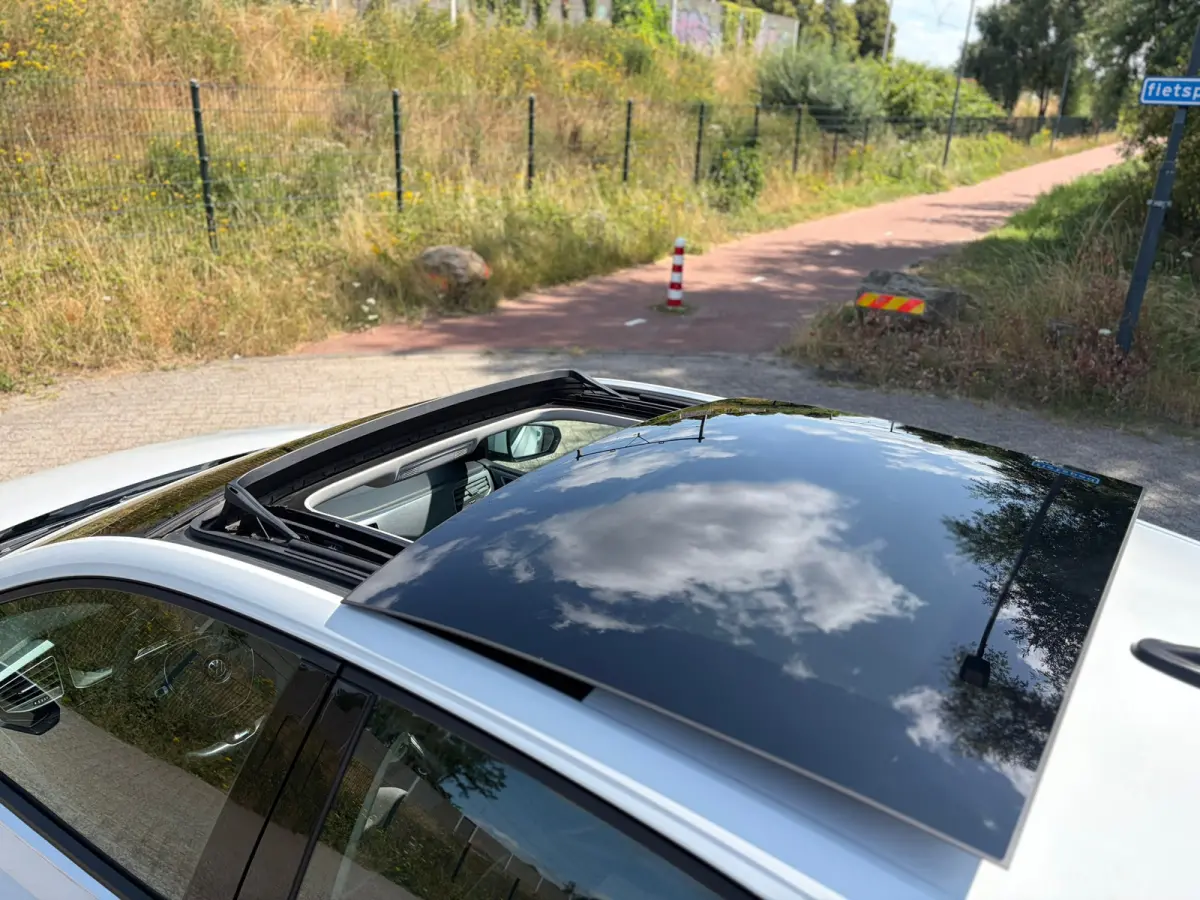 1.0 TSI Highline PANO I R- LINE I DEALER ONDH I NAVI I LED I STOELVERW
