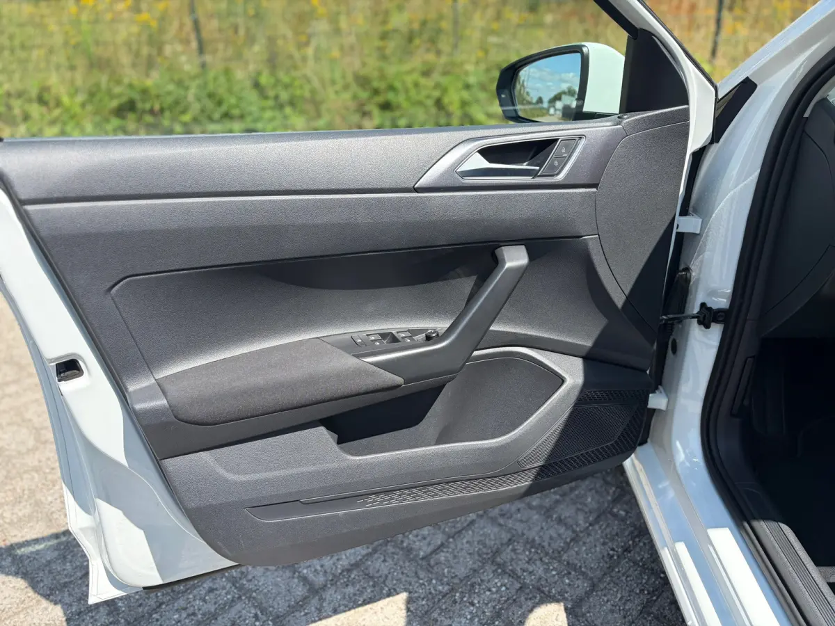 1.0 TSI Highline PANO I R- LINE I DEALER ONDH I NAVI I LED I STOELVERW