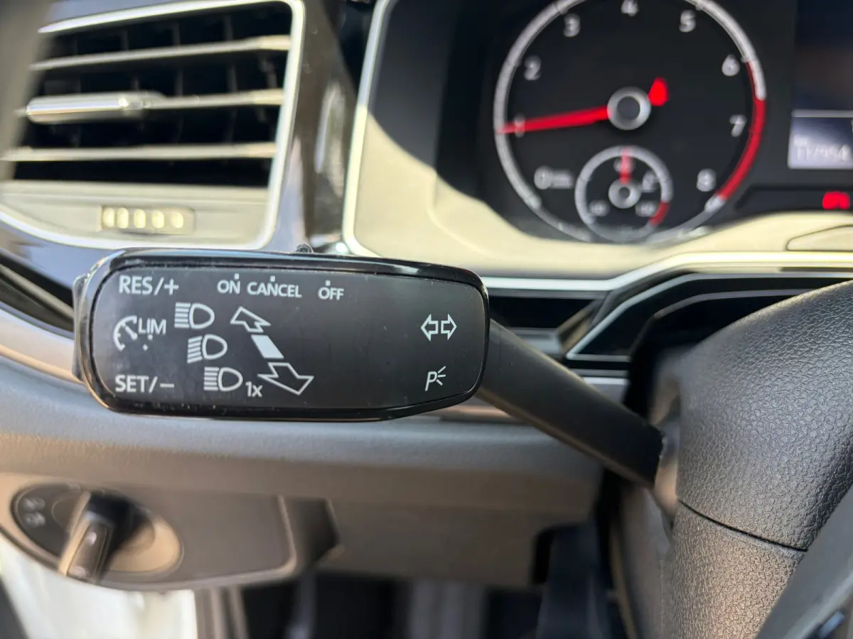 1.0 TSI Highline PANO I R- LINE I DEALER ONDH I NAVI I LED I STOELVERW