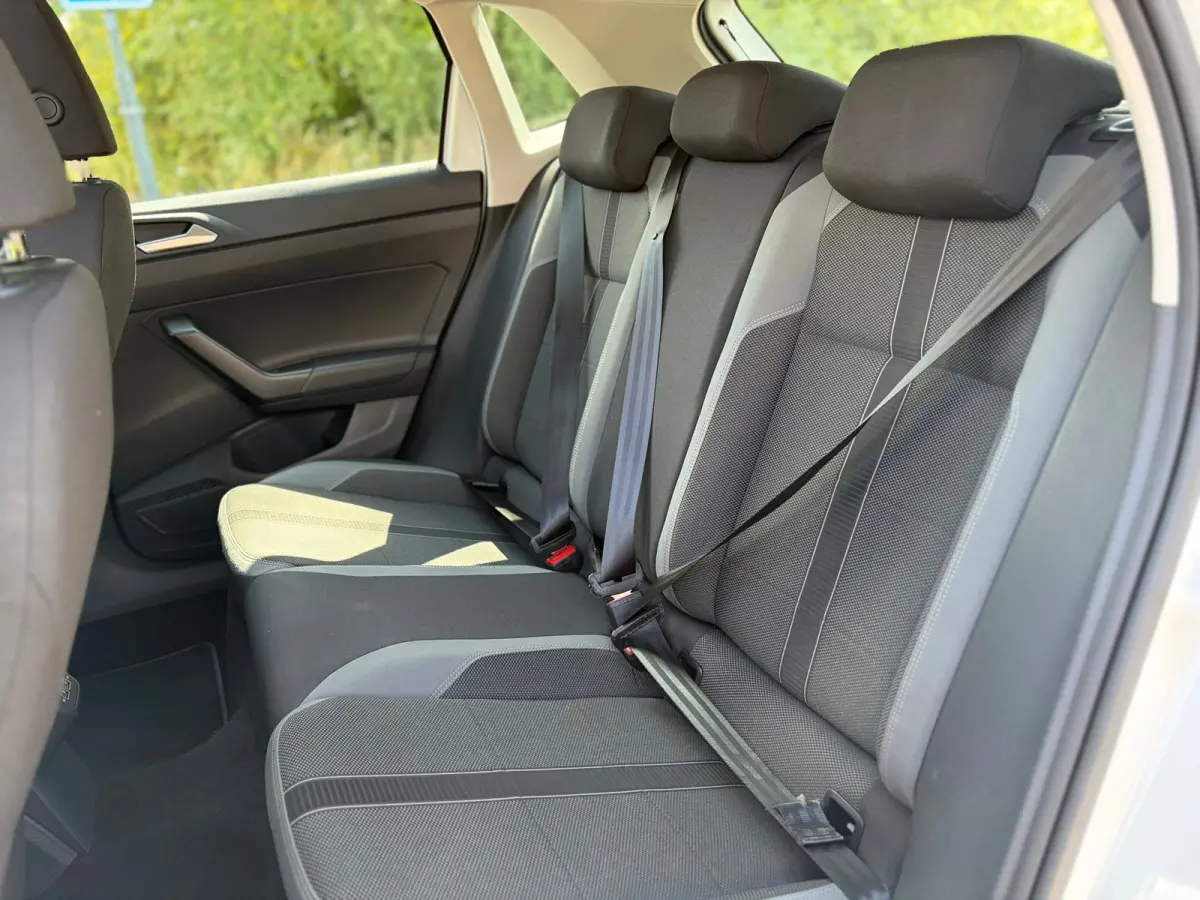 1.0 TSI Highline PANO I R- LINE I DEALER ONDH I NAVI I LED I STOELVERW