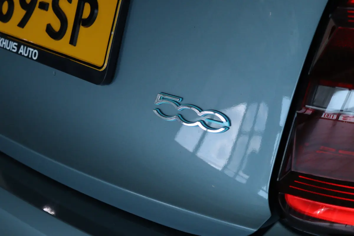 Passion 42 kWh | Cruise Control | Elektrische Kap | Keyless | LED | 17 Inch | Navi | Carplay | Climate | Sensoren