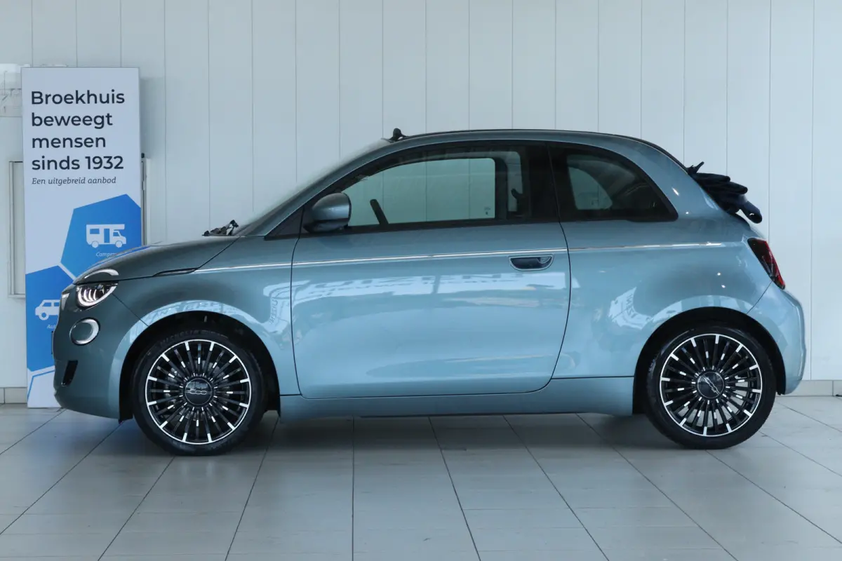 Passion 42 kWh | Cruise Control | Elektrische Kap | Keyless | LED | 17 Inch | Navi | Carplay | Climate | Sensoren