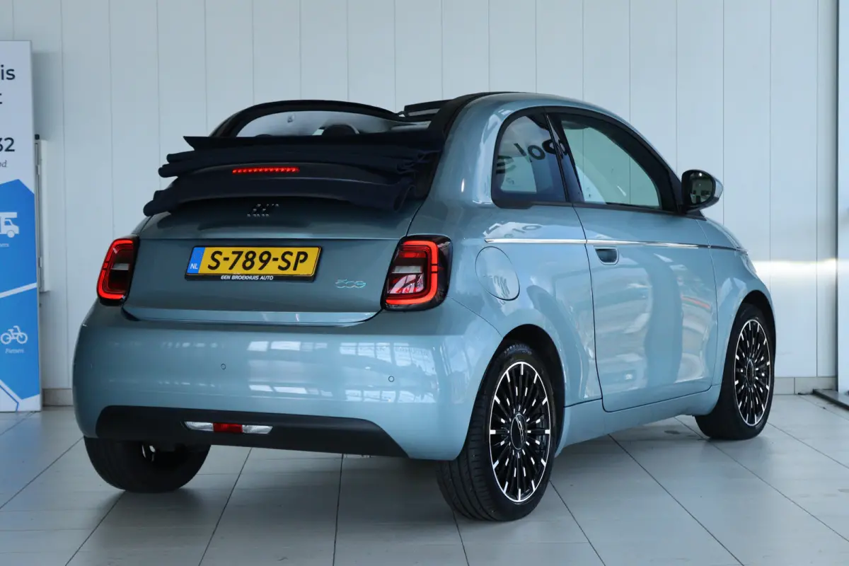 Passion 42 kWh | Cruise Control | Elektrische Kap | Keyless | LED | 17 Inch | Navi | Carplay | Climate | Sensoren