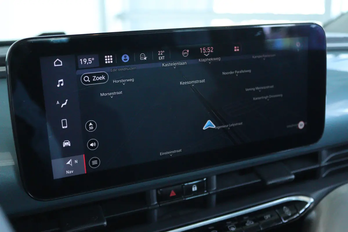 Passion 42 kWh | Cruise Control | Elektrische Kap | Keyless | LED | 17 Inch | Navi | Carplay | Climate | Sensoren