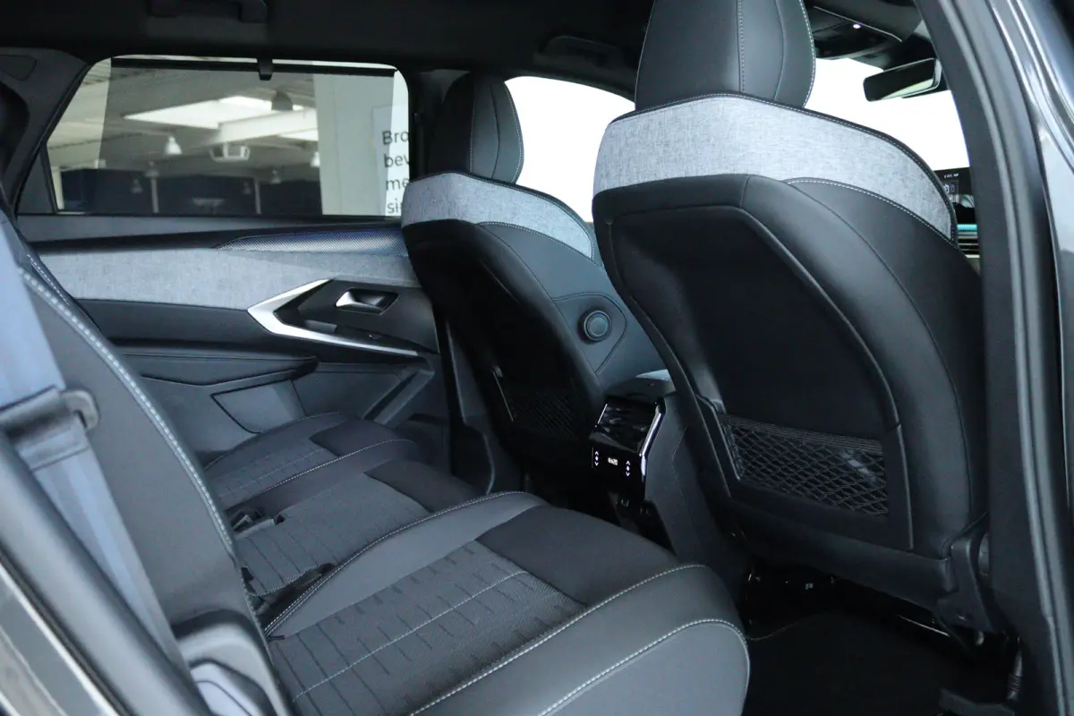 1.2 Hybrid 145 GT 7p | Cruise Control | Stoel+Stuurverwarming | Camera | Keyless | MATRIX | Carplay | Navi | Climate | 7-Pers