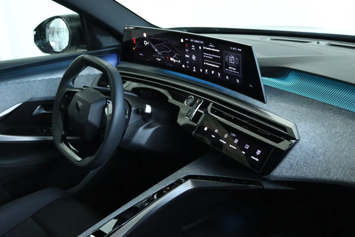 1.2 Hybrid 145 GT 7p | Cruise Control | Stoel+Stuurverwarming | Camera | Keyless | MATRIX | Carplay | Navi | Climate | 7-Pers