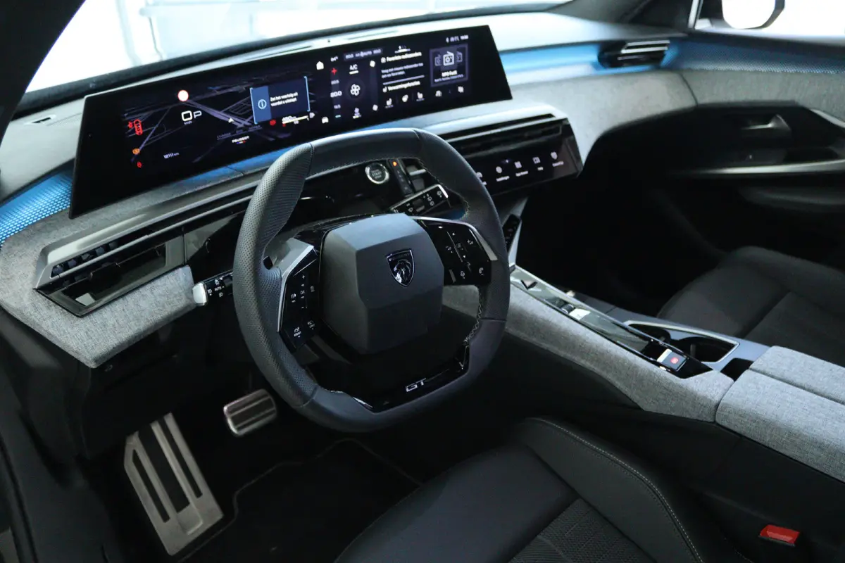 1.2 Hybrid 145 GT 7p | Cruise Control | Stoel+Stuurverwarming | Camera | Keyless | MATRIX | Carplay | Navi | Climate | 7-Pers