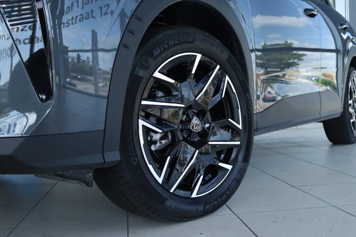 1.2 Hybrid 145 GT | Cruise Control | Alcantara | Keyless | Elektr. Klep | Massage | Memory | Stoel+Stuurverwarming | Navi | Carplay | MATRIX | Camera