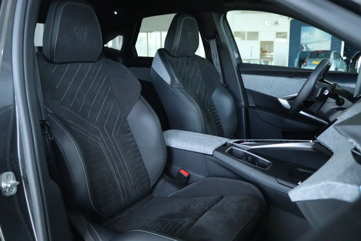 1.2 Hybrid 145 GT | Cruise Control | Alcantara | Keyless | Elektr. Klep | Massage | Memory | Stoel+Stuurverwarming | Navi | Carplay | MATRIX | Camera