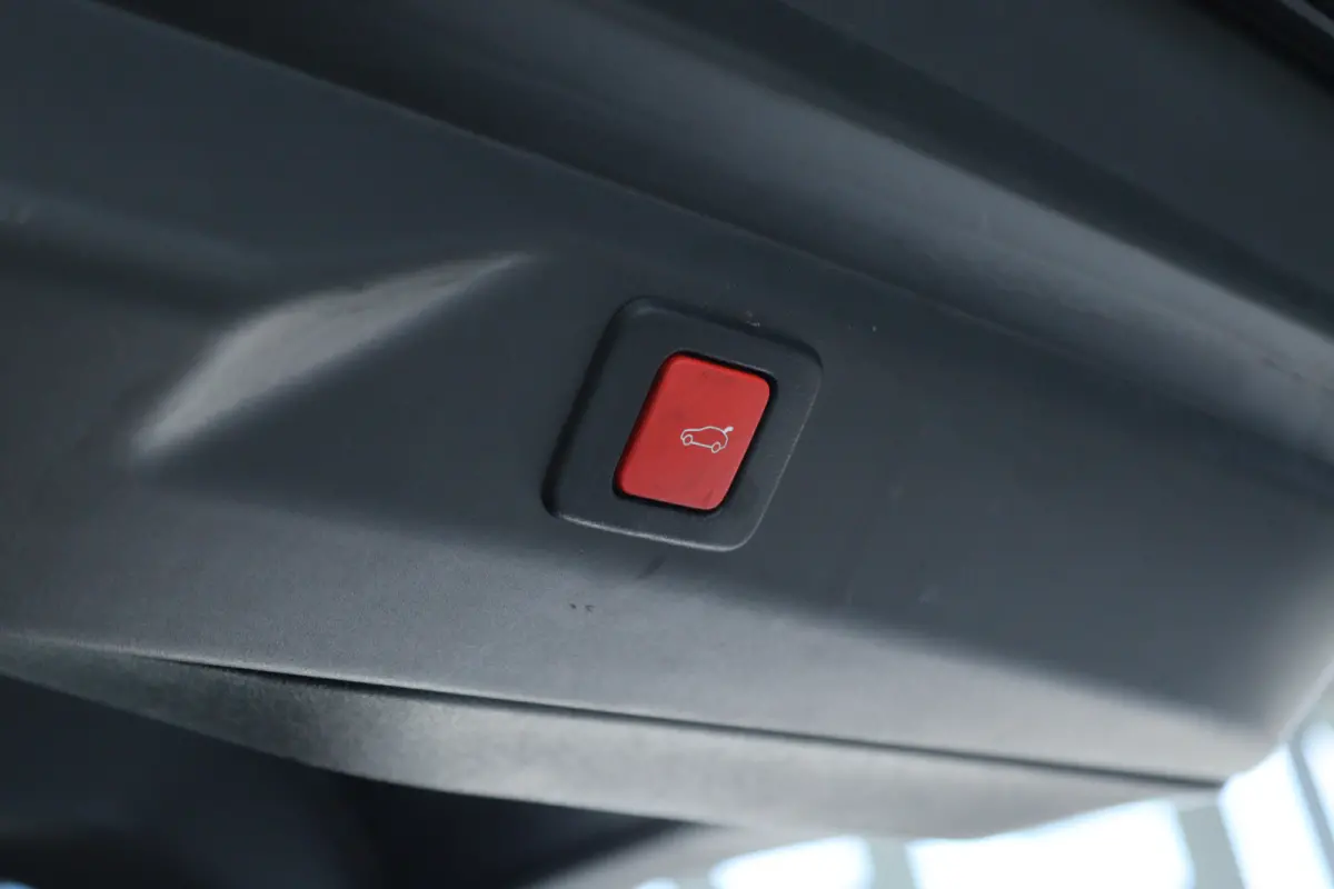 1.2 Hybrid 145 GT | Cruise Control | Alcantara | Keyless | Elektr. Klep | Massage | Memory | Stoel+Stuurverwarming | Navi | Carplay | MATRIX | Camera