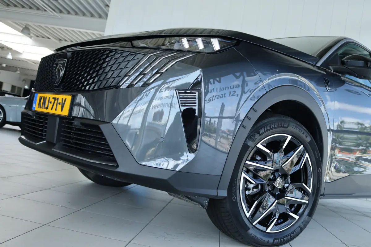 1.2 Hybrid 145 GT | Cruise Control | Alcantara | Keyless | Elektr. Klep | Massage | Memory | Stoel+Stuurverwarming | Navi | Carplay | MATRIX | Camera