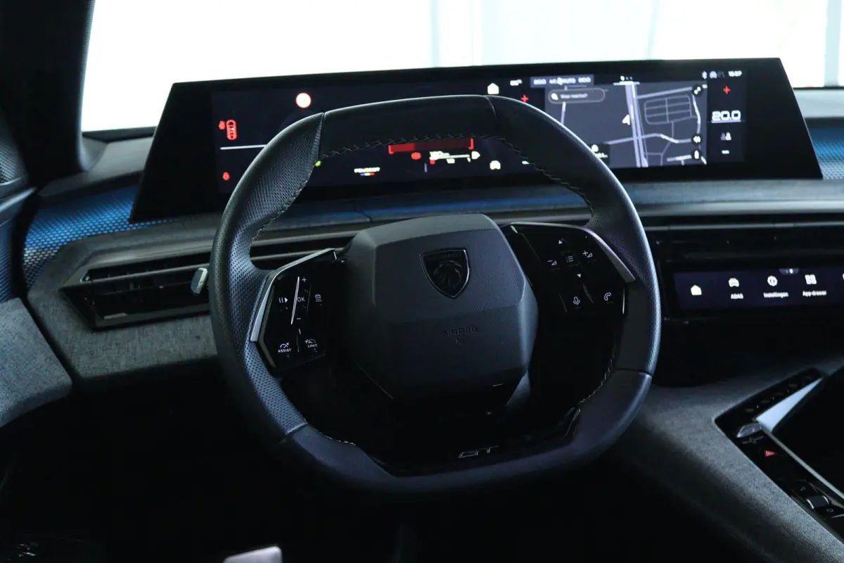 1.2 Hybrid 145 GT | Cruise Control | Alcantara | Keyless | Elektr. Klep | Massage | Memory | Stoel+Stuurverwarming | Navi | Carplay | MATRIX | Camera
