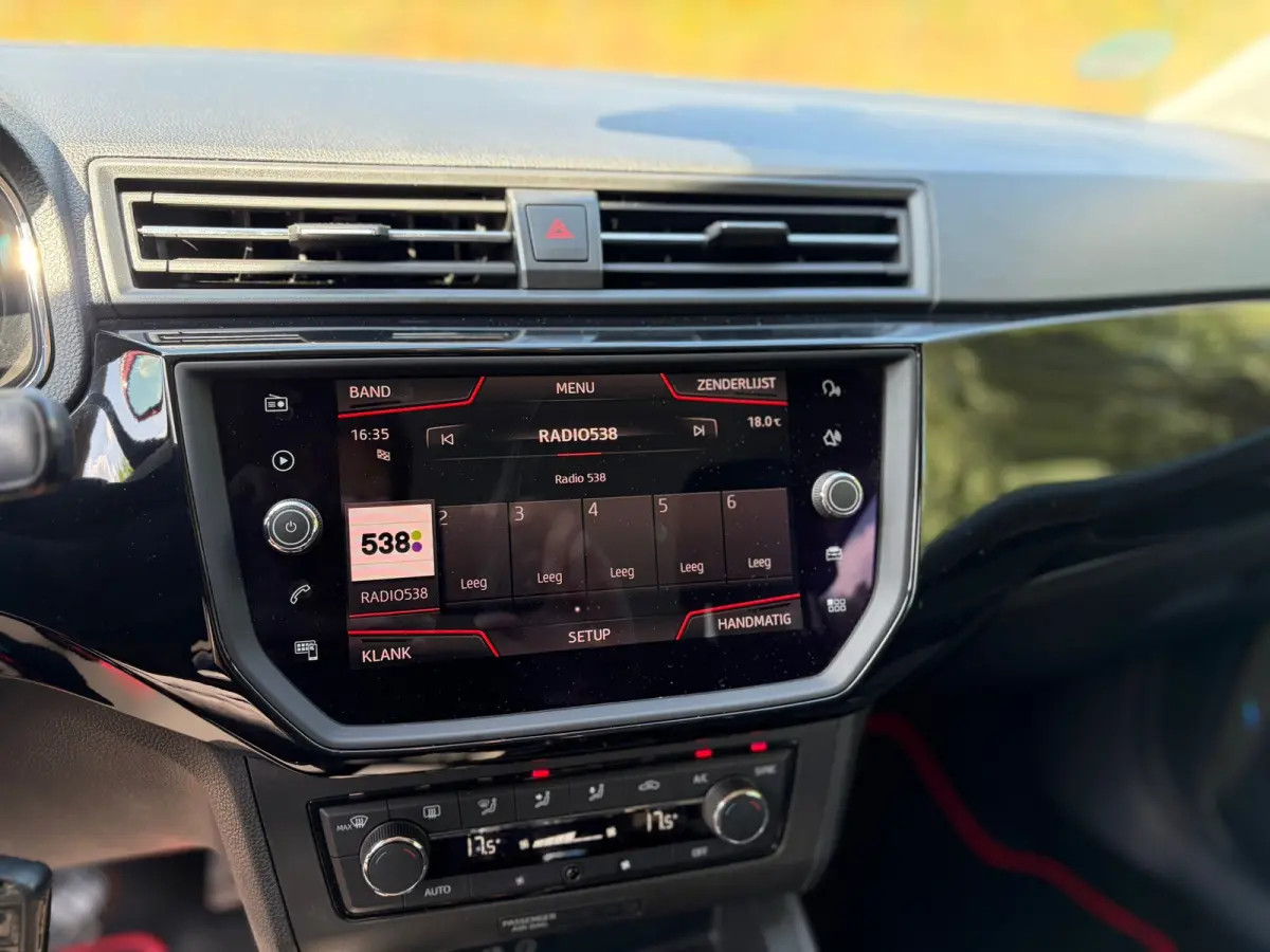 1.0 TSI FR 116PK I CARPLAY I PDC I 6BAK I LED I CLIMA I NETTE AUTO