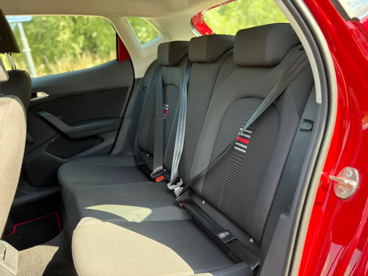 1.0 TSI FR 116PK I CARPLAY I PDC I 6BAK I LED I CLIMA I NETTE AUTO
