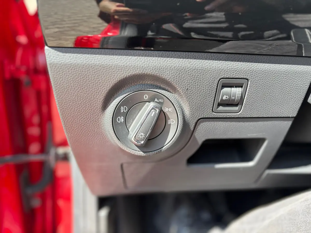 1.0 TSI FR 116PK I CARPLAY I PDC I 6BAK I LED I CLIMA I NETTE AUTO
