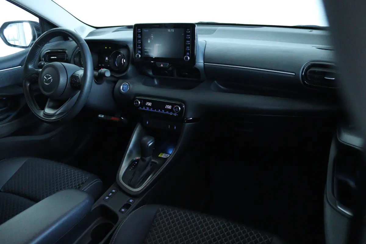 1.5 Select | Adapt. Cruise | Stoelverwarming | Camera | Head-up | Climate | Navi | Carplay | LED | LMV | Keyless