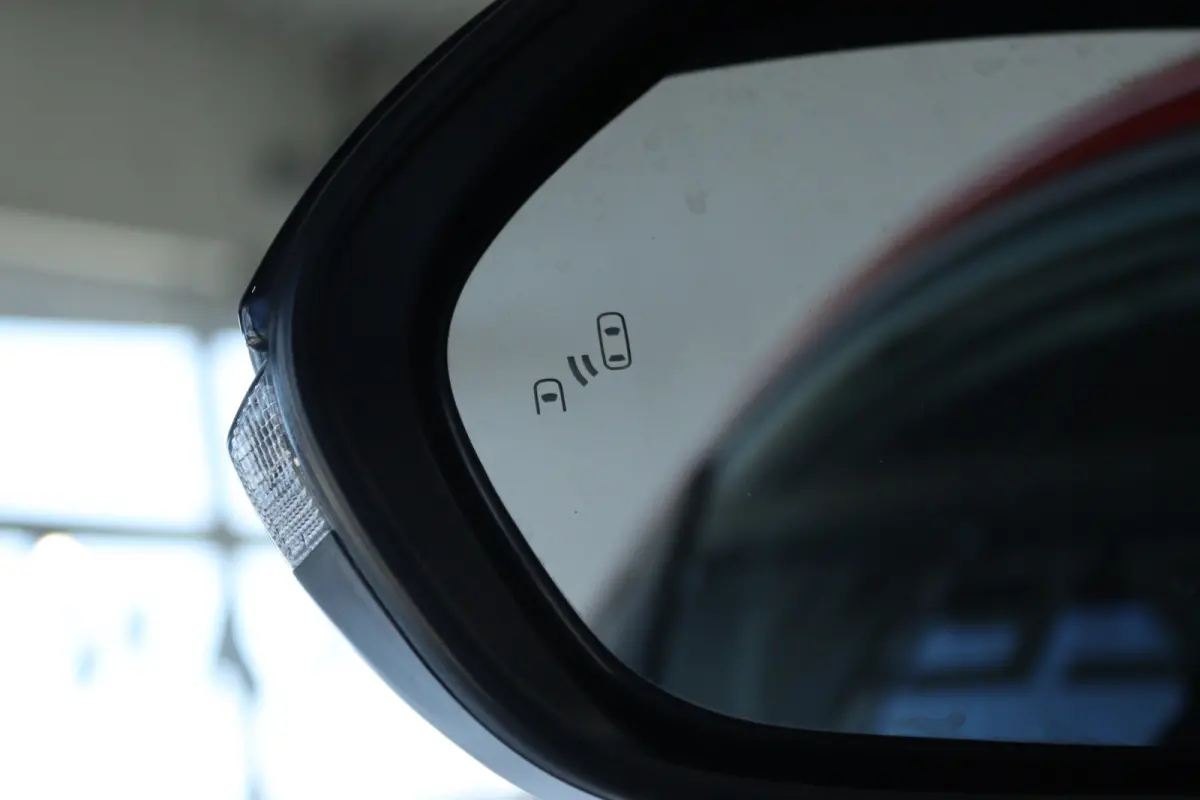 1.5 Select | Adapt. Cruise | Stoelverwarming | Camera | Head-up | Climate | Navi | Carplay | LED | LMV | Keyless
