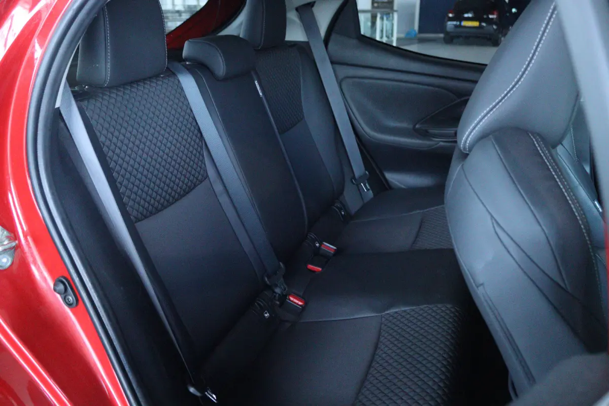 1.5 Select | Adapt. Cruise | Stoelverwarming | Camera | Head-up | Climate | Navi | Carplay | LED | LMV | Keyless