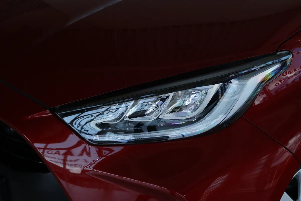 1.5 Select | Adapt. Cruise | Stoelverwarming | Camera | Head-up | Climate | Navi | Carplay | LED | LMV | Keyless