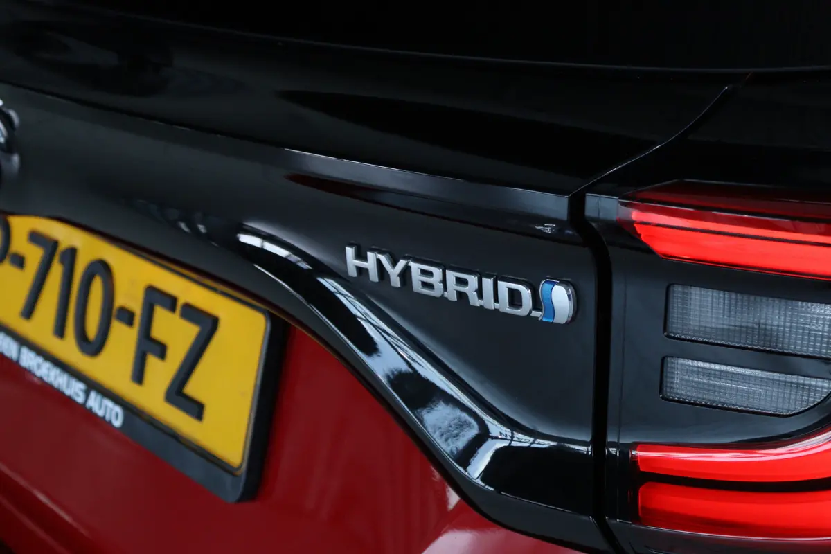 1.5 Select | Adapt. Cruise | Stoelverwarming | Camera | Head-up | Climate | Navi | Carplay | LED | LMV | Keyless