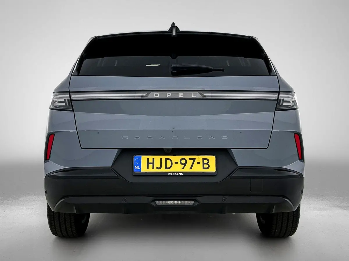 1.2 Turbo Hybrid GS 145pk Automaat | Navigatie | 360° Camera | Head-Up Display | Stoelverwarming | Adaptieve Cruise Control | Matrix-LED | 19"LMV |