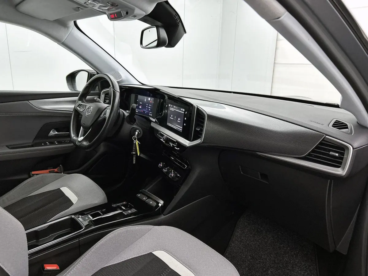 1.2 130pk Automaat Level 3 | Camera | Climate Control | Apple Carplay/Android Auto | LMV 17'' | Cruise Control | LED