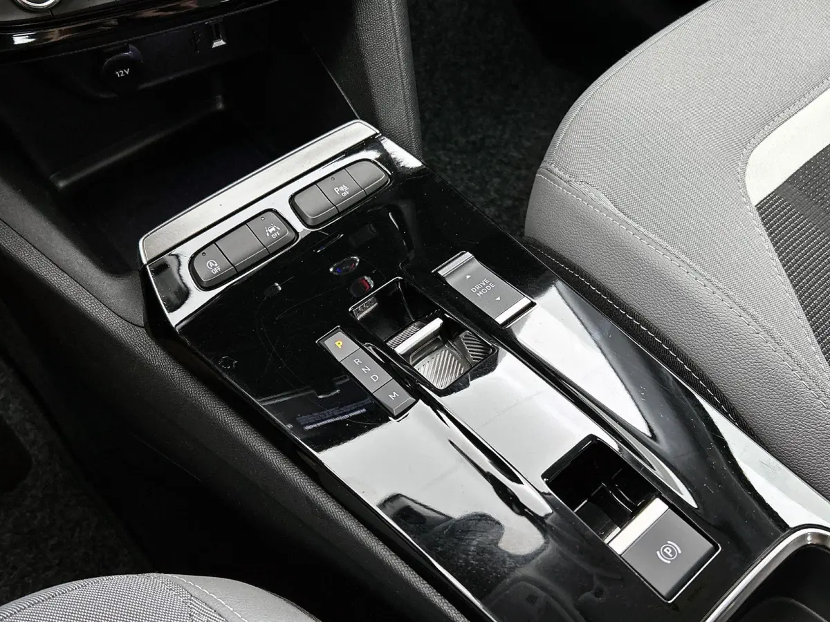 1.2 130pk Automaat Level 3 | Camera | Climate Control | Apple Carplay/Android Auto | LMV 17'' | Cruise Control | LED