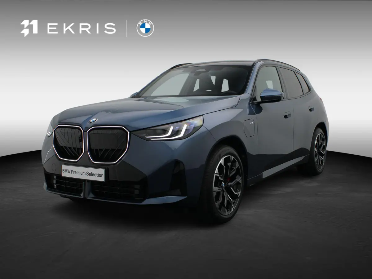 30e xDrive M Sportpakket Pro | Professional Pack | Comfort Pack | Premium Pack | Trekhaak | Panoramadak | 	Driving Assistant Plus | Harman Kardon | 20''