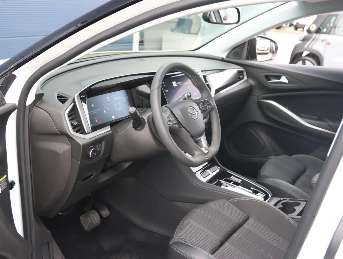 1.2 Turbo GS 1ste eigenaar | Camera 360* | Stoel-Stuur Verwarming | Verlengbaar zitvlak | 17" LMV | Apple Carplay & Android Auto