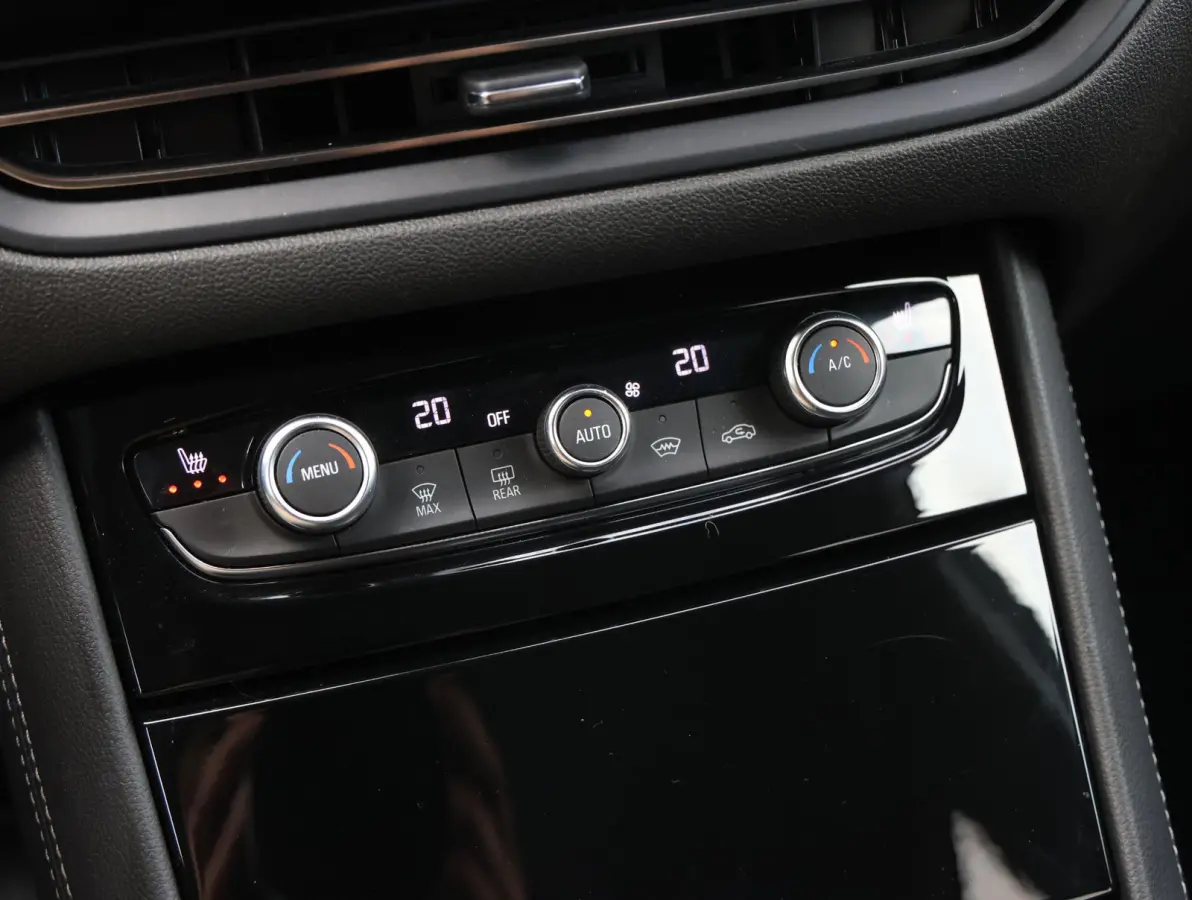 1.2 Turbo GS 1ste eigenaar | Camera 360* | Stoel-Stuur Verwarming | Verlengbaar zitvlak | 17" LMV | Apple Carplay & Android Auto