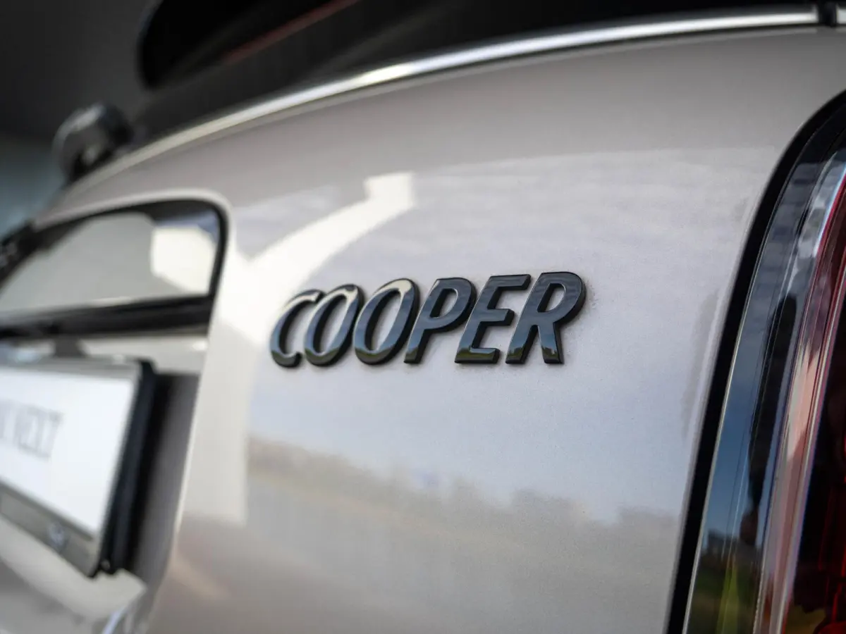 Cooper Classic + Comfort Plus + Panoramadak + Blackline Exterieur pack