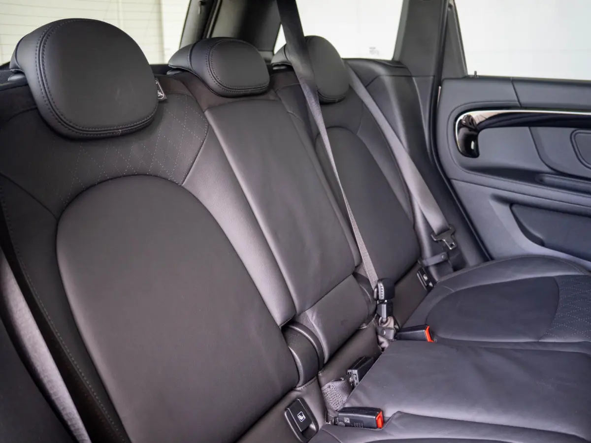 Cooper Classic + Comfort Plus + Panoramadak + Blackline Exterieur pack