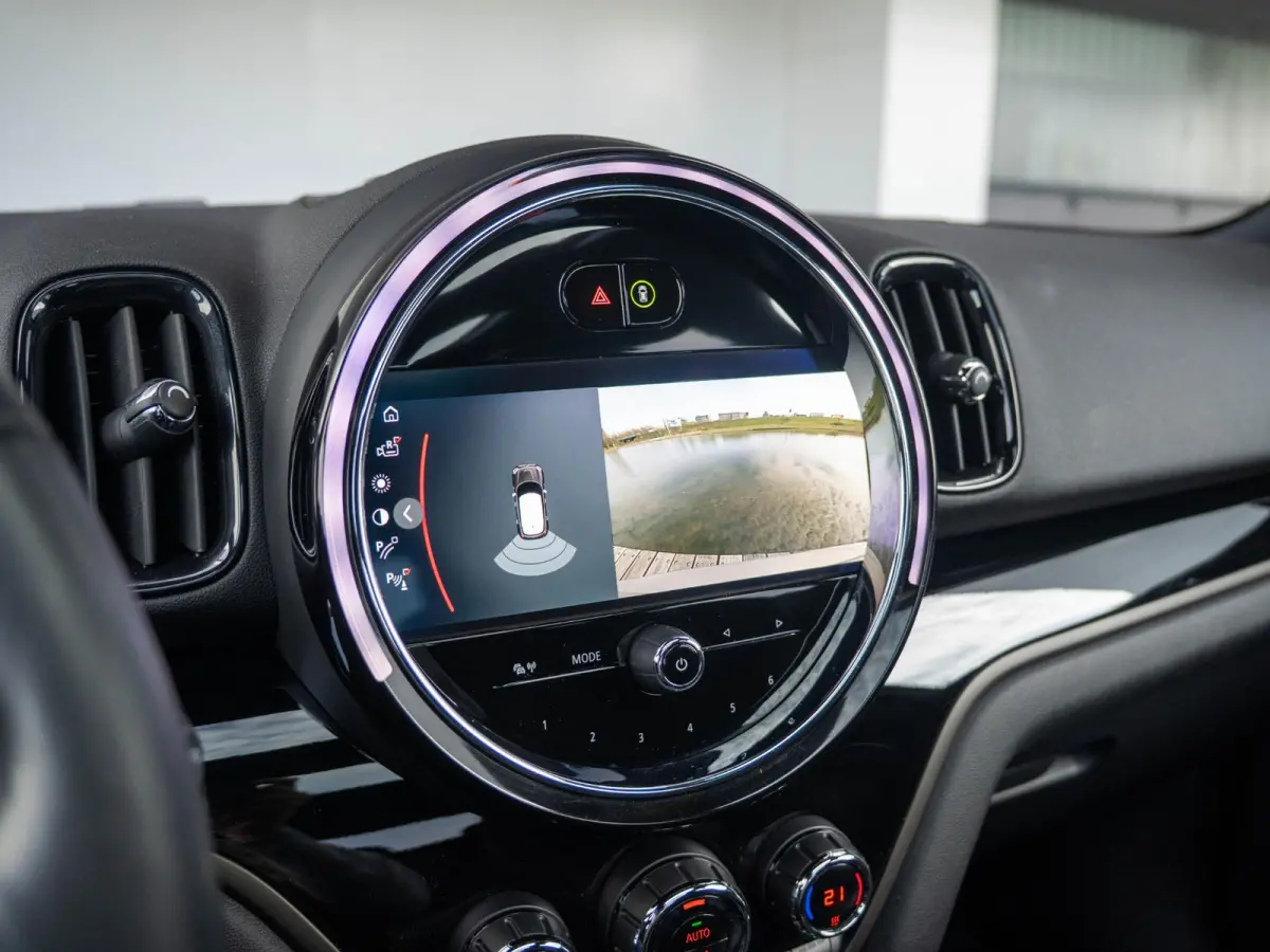 Cooper Classic + Comfort Plus + Panoramadak + Blackline Exterieur pack