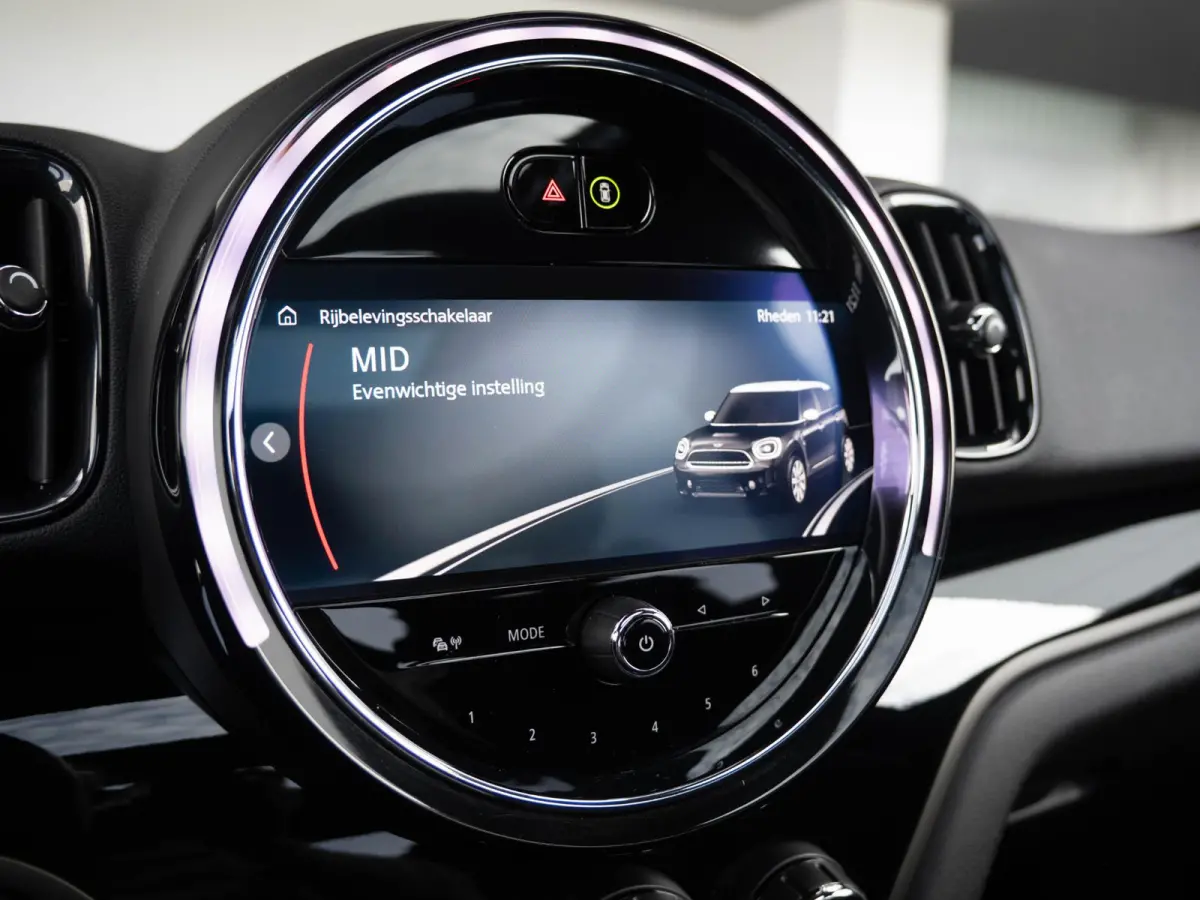 Cooper Classic + Comfort Plus + Panoramadak + Blackline Exterieur pack