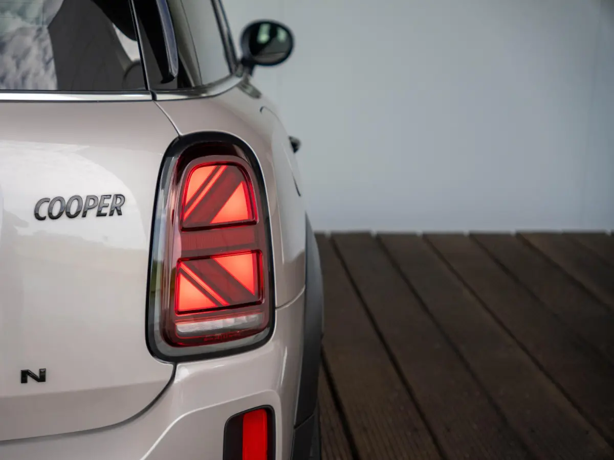 Cooper Classic + Comfort Plus + Panoramadak + Blackline Exterieur pack