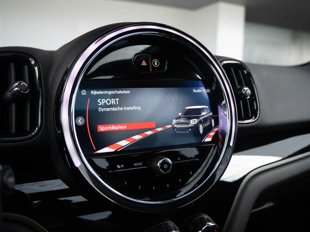 Cooper Classic + Comfort Plus + Panoramadak + Blackline Exterieur pack