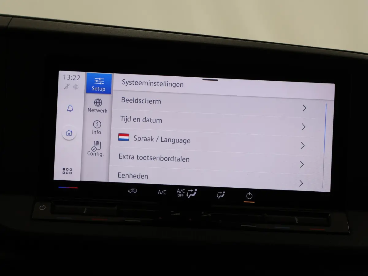 2.0 EcoBlue | 102 PK | L2 | Trend | Navigatie | Parkeersensoren | Trekhaak | Cruise Control | Apple Carplay