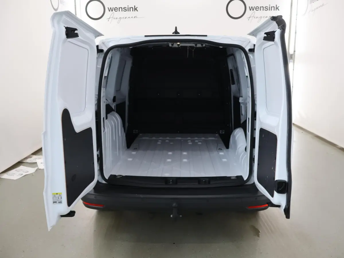 2.0 EcoBlue | 102 PK | L2 | Trend | Navigatie | Parkeersensoren | Trekhaak | Cruise Control | Apple Carplay