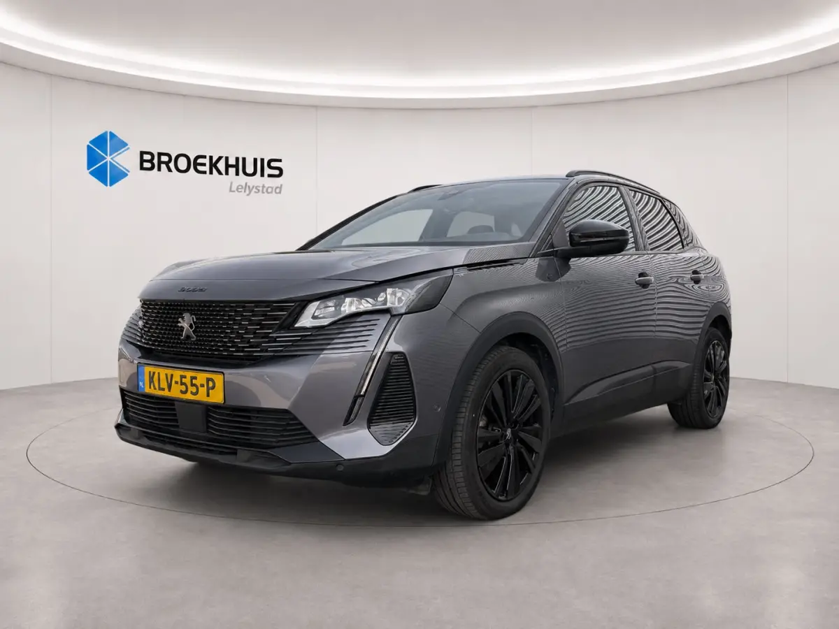 1.2 PURETECH 130PK GT PACK AUTOMAAT / NAVI / LEDER / CLIMA / PDC / 19" LMV / CAMERA / BLACK PACK / KEYLESS / WINTERPAKKET / FULL-LED / 1E EIGENAAR / NIEUWSTAAT !!