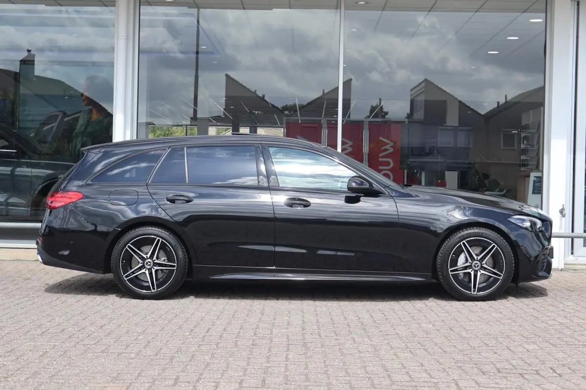 300e 313pk AMG Line | SoH 97% | Panoramadak | Trekhaak | Apple Carplay | Camera | Stoelverwarming