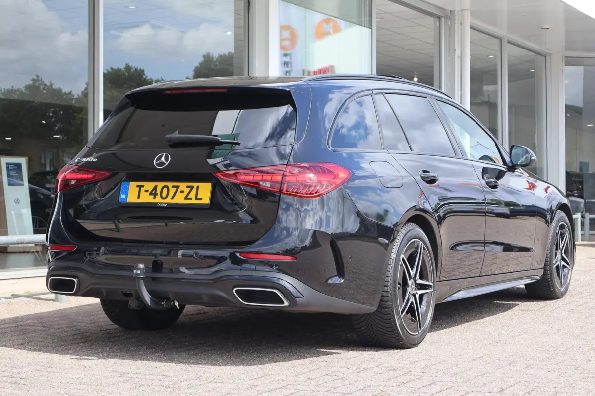300e 313pk AMG Line | SoH 97% | Panoramadak | Trekhaak | Apple Carplay | Camera | Stoelverwarming
