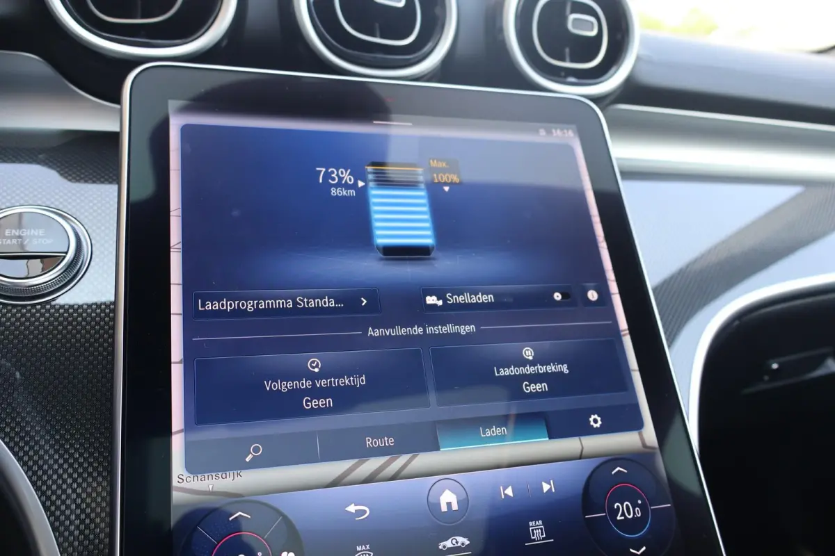 300e 313pk AMG Line | SoH 97% | Panoramadak | Trekhaak | Apple Carplay | Camera | Stoelverwarming