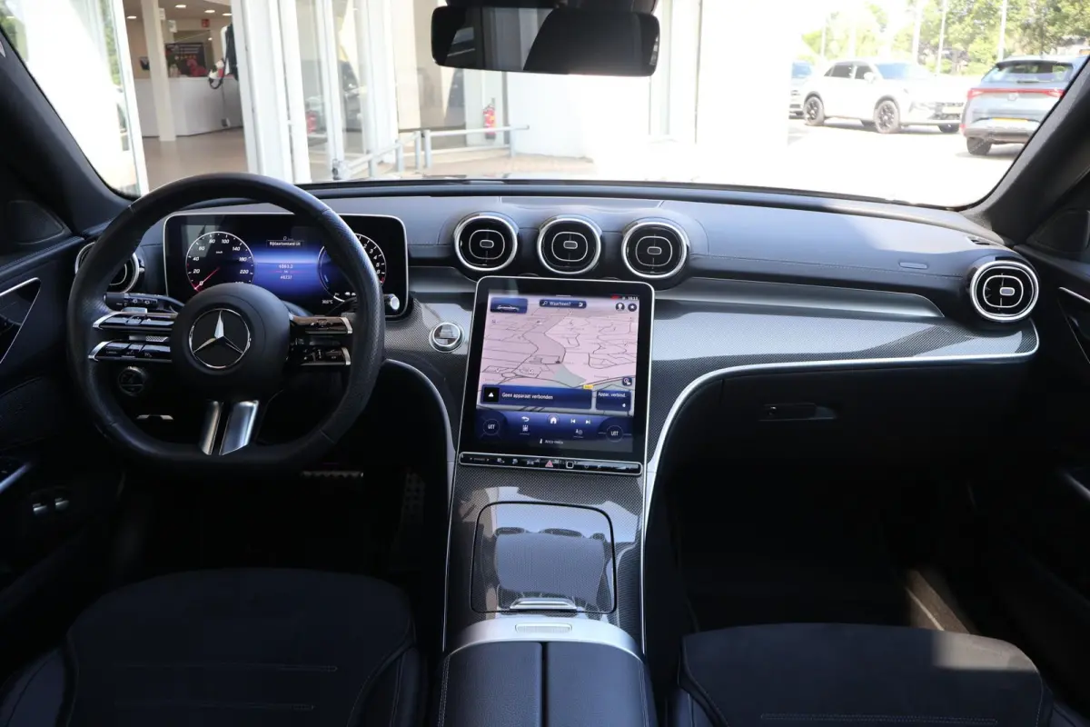 300e 313pk AMG Line | SoH 97% | Panoramadak | Trekhaak | Apple Carplay | Camera | Stoelverwarming