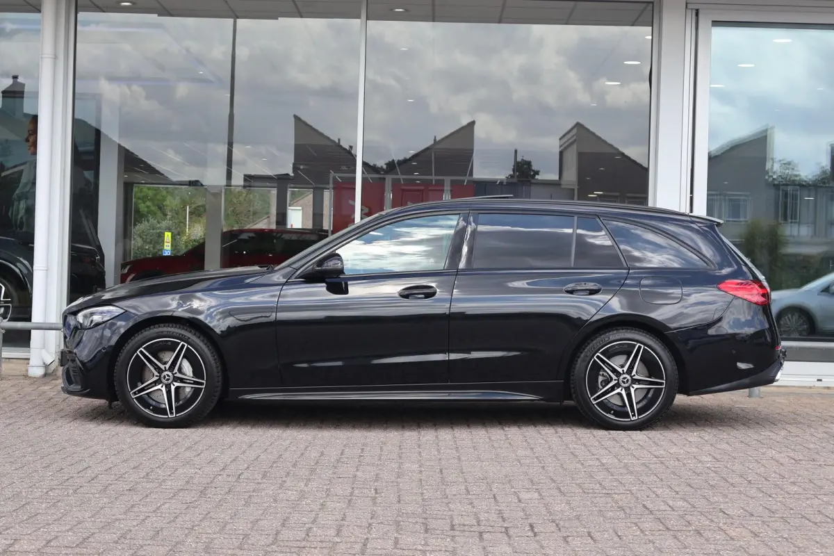 300e 313pk AMG Line | SoH 97% | Panoramadak | Trekhaak | Apple Carplay | Camera | Stoelverwarming