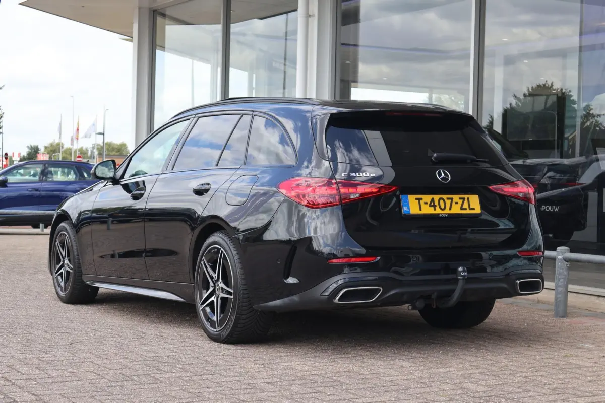 300e 313pk AMG Line | SoH 97% | Panoramadak | Trekhaak | Apple Carplay | Camera | Stoelverwarming