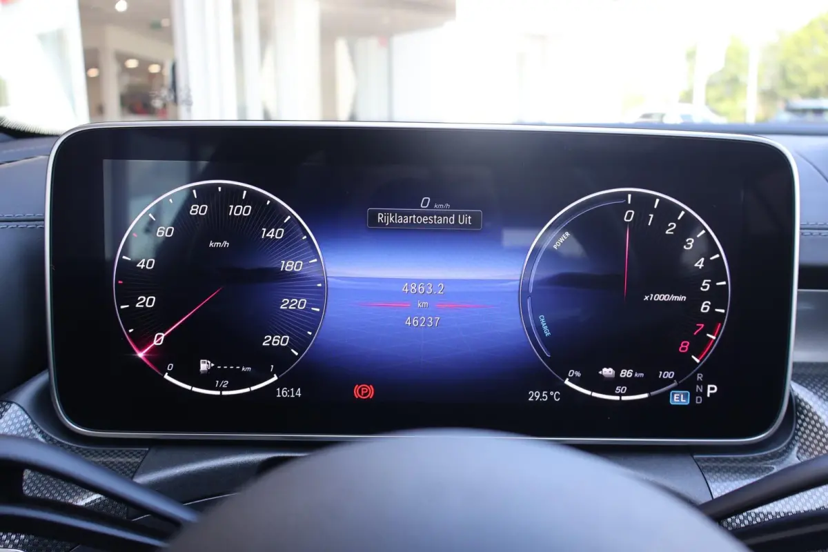300e 313pk AMG Line | SoH 97% | Panoramadak | Trekhaak | Apple Carplay | Camera | Stoelverwarming