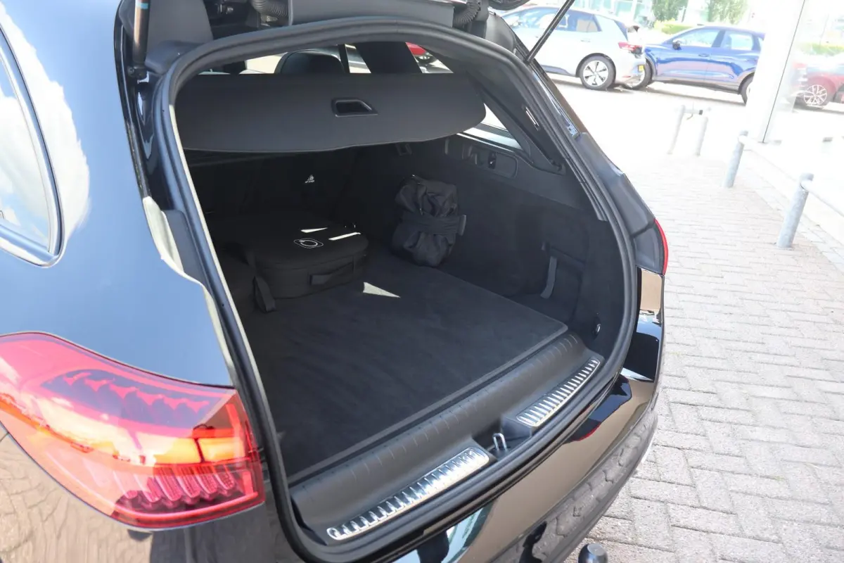 300e 313pk AMG Line | SoH 97% | Panoramadak | Trekhaak | Apple Carplay | Camera | Stoelverwarming