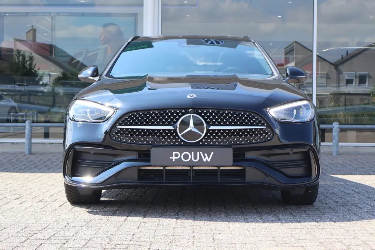 300e 313pk AMG Line | SoH 97% | Panoramadak | Trekhaak | Apple Carplay | Camera | Stoelverwarming