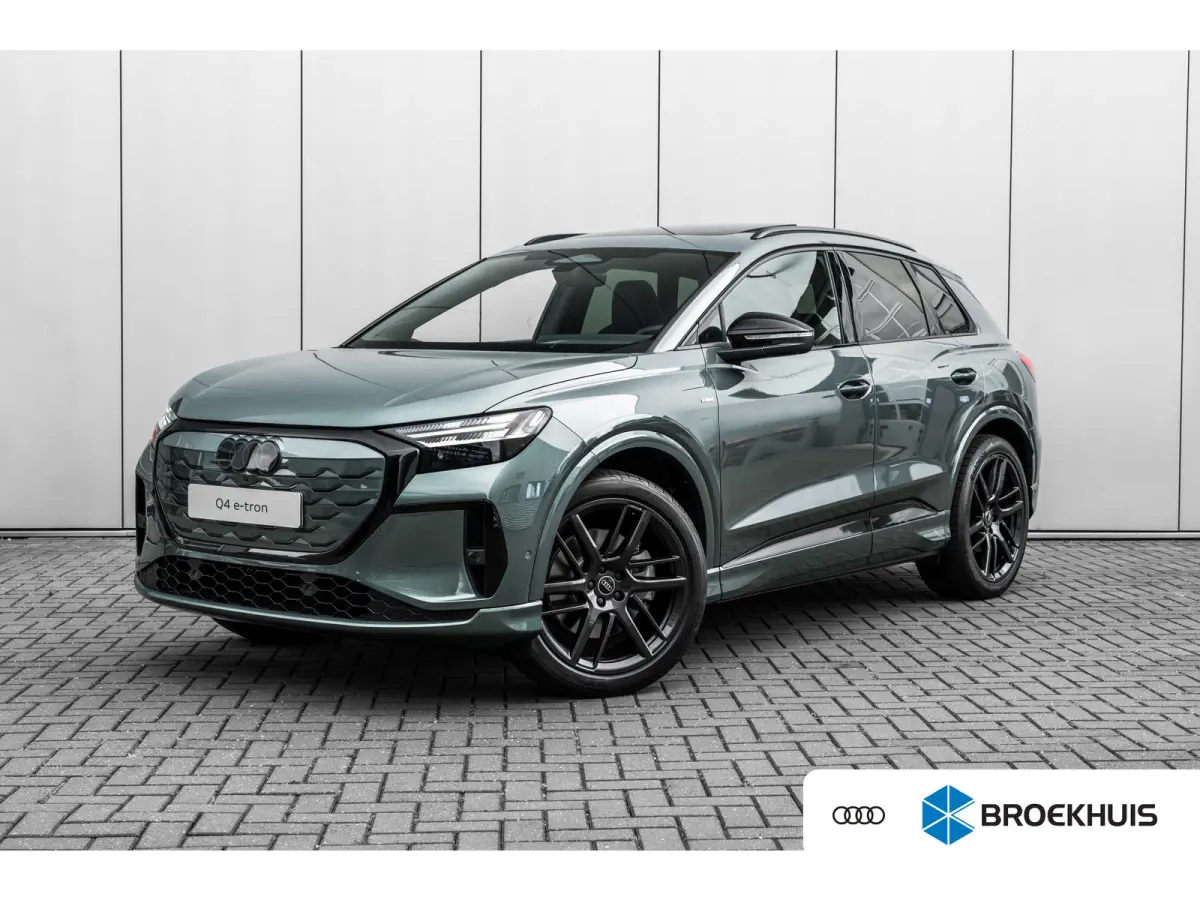 Quattro Performance 82 kWh / 340 pk S edition | 3-zone airconditioning | Achterklep, automatisch bedienbaar | Achteruitrijcamera