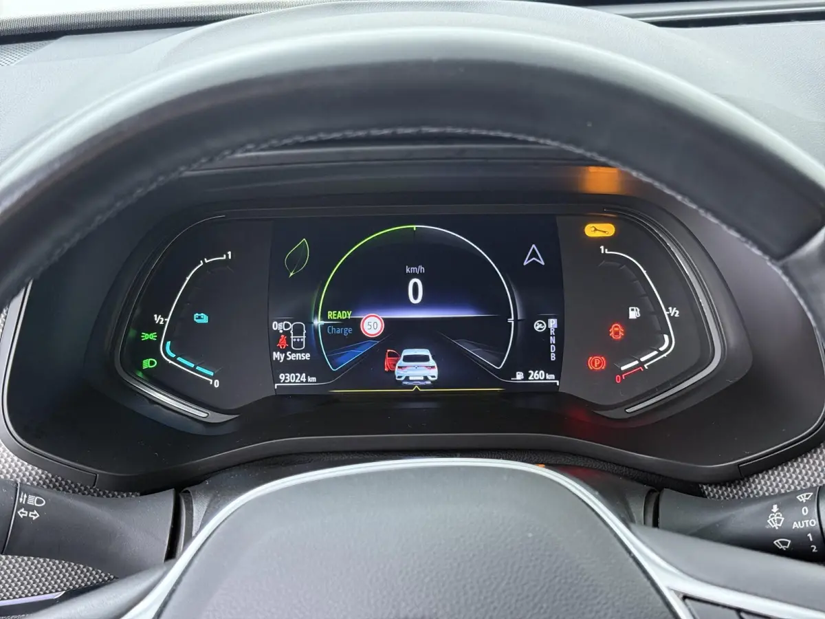 E-TECH Hybrid 145 Intens | Adapt. Cruise | Navigatie | Parkeercamera |